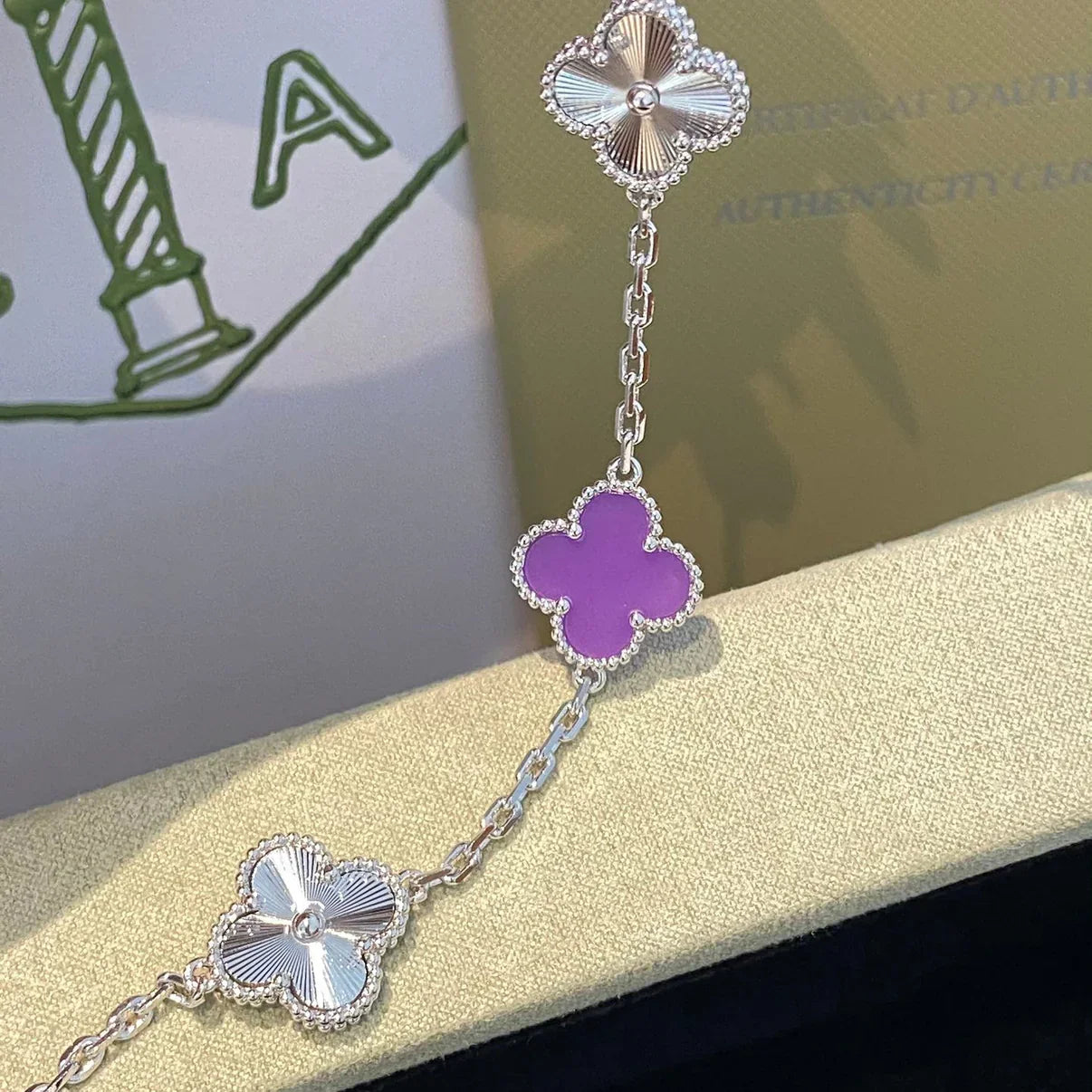 [Loran]LUCKY CLOVER 5-MOTIF BRACELET - VIOLET COLLECTION