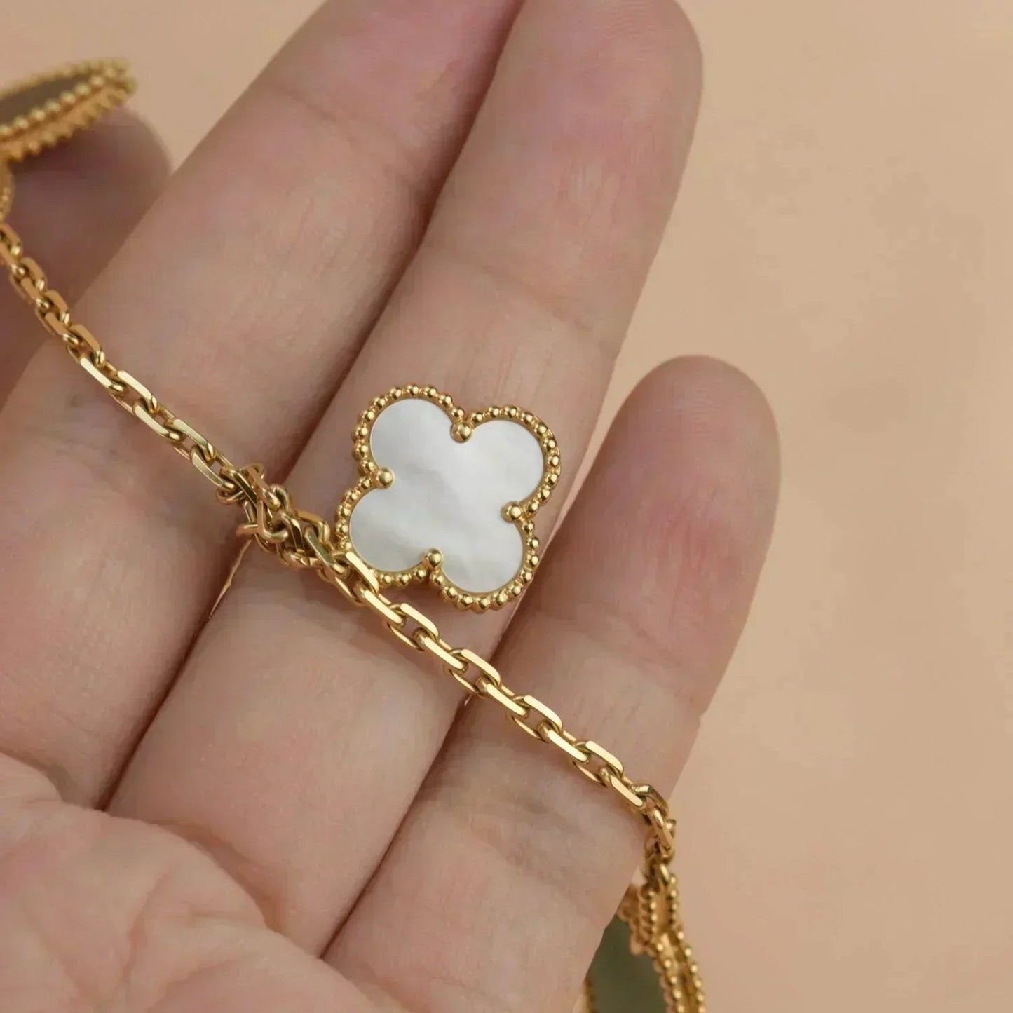 [Loran]LUCKY NATURE MULTI-CHARM BRACELET