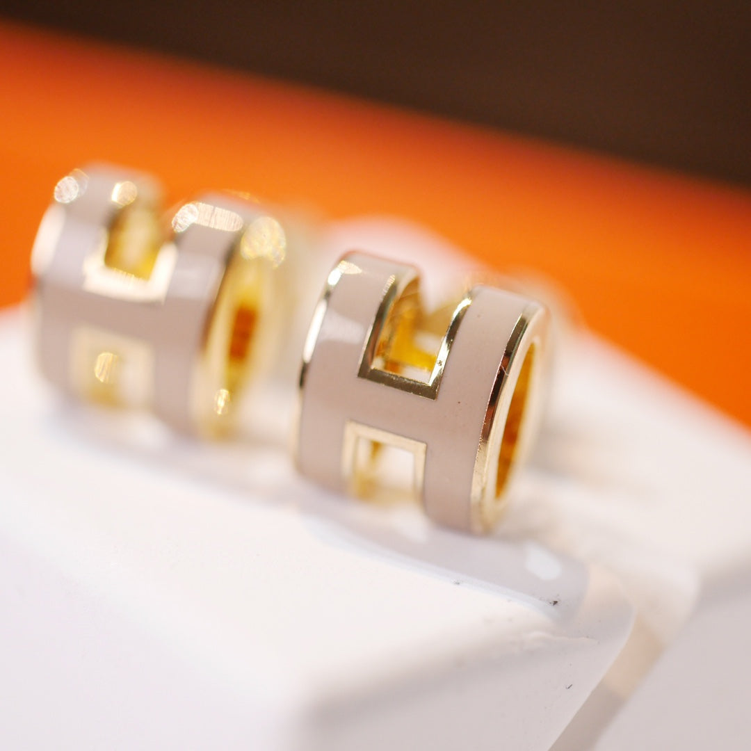 [Loran]MINI POP H GOLD EARRINGS GREY
