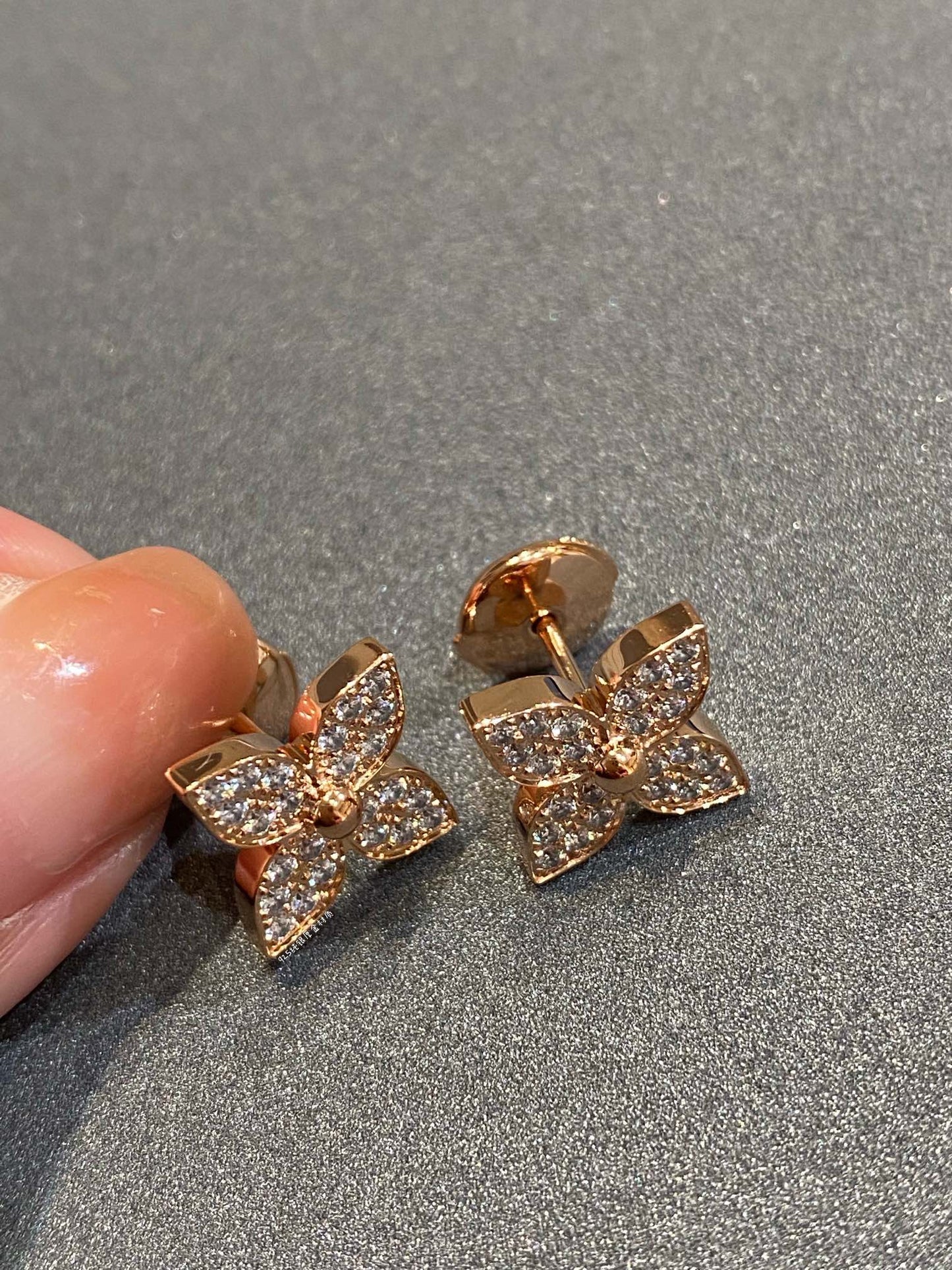 [Loran]STAR DIAMOND EARRINGS