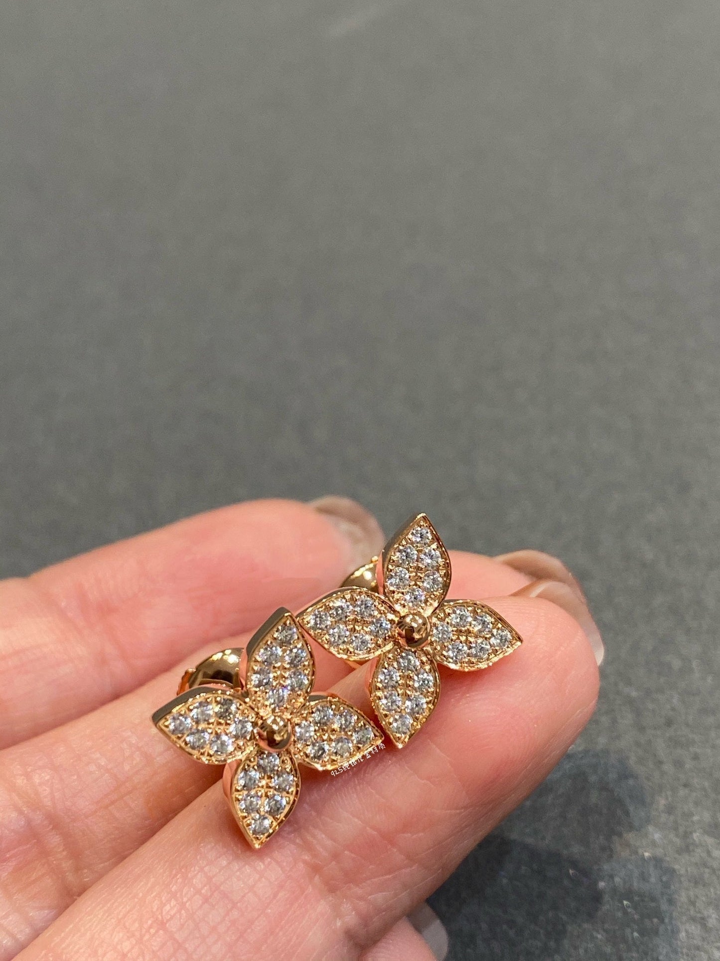 [Loran]STAR DIAMOND EARRINGS