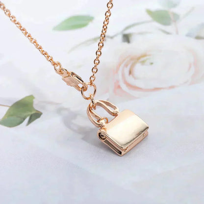 [Loran]AMULETTE PEDANT ROSE GOLD NECKLACE
