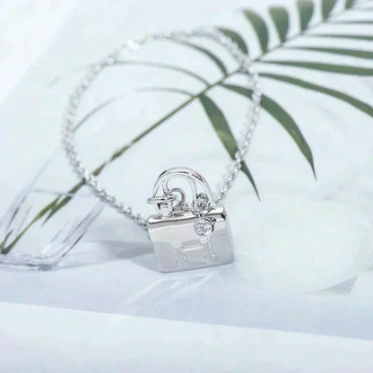 [Loran]AMULETTE PEDANT SILVER NECKLACE