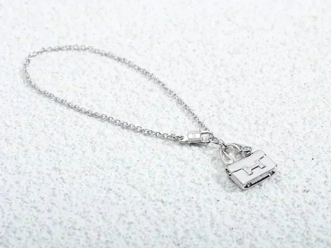 [Loran]AMULETTE PEDANT SILVER NECKLACE