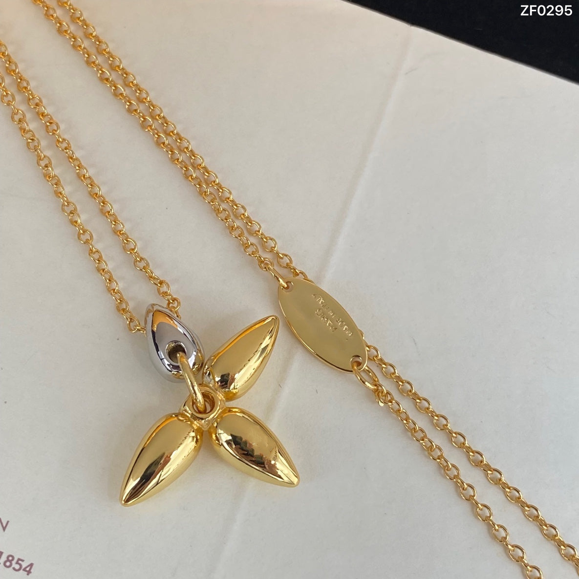 [Loran]LOUISETTE PEDANT GOLD NECKLACE