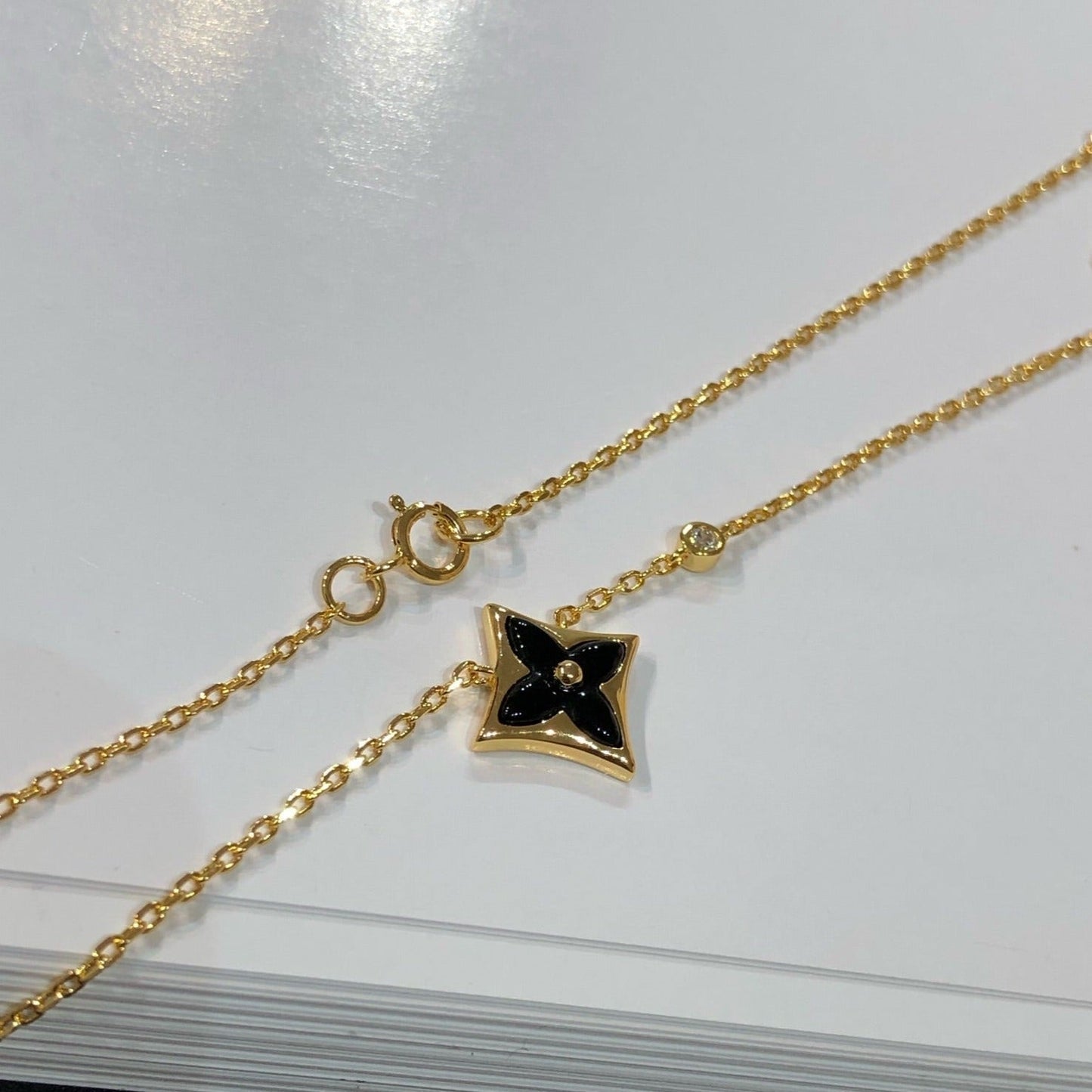 [Loran]STAR BLACK MOP NECKLACE