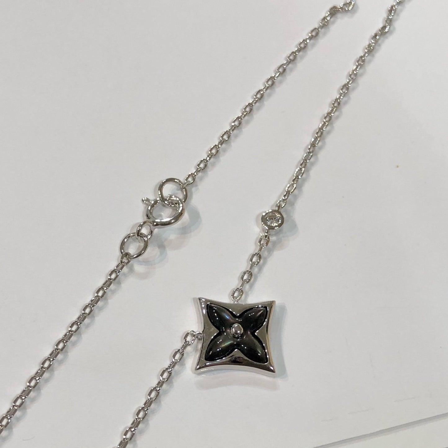 [Loran]STAR BLACK MOP NECKLACE