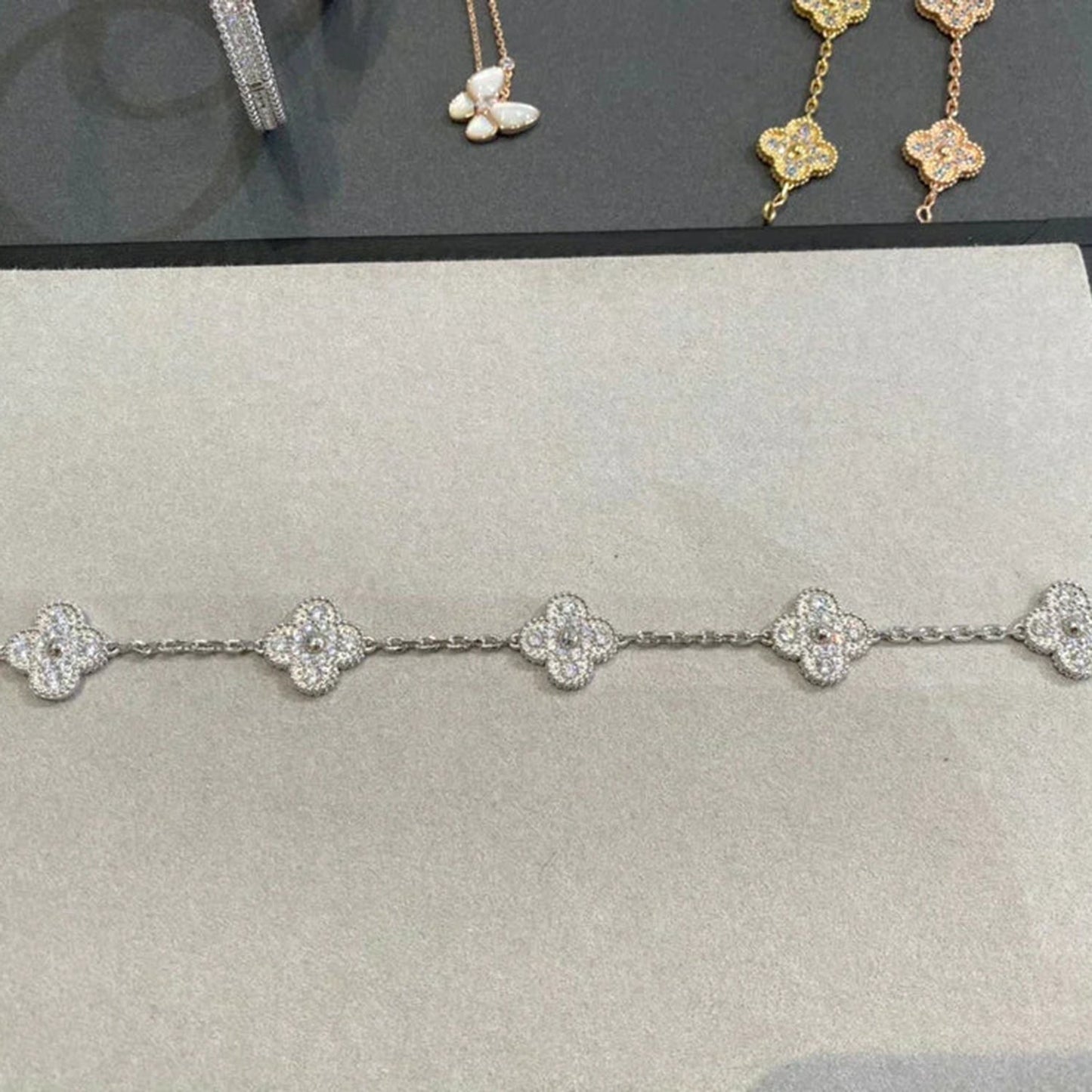 [Loran]LUCKY CLOVER 5-MOTIF BRACELET - FULL-DIAMOND