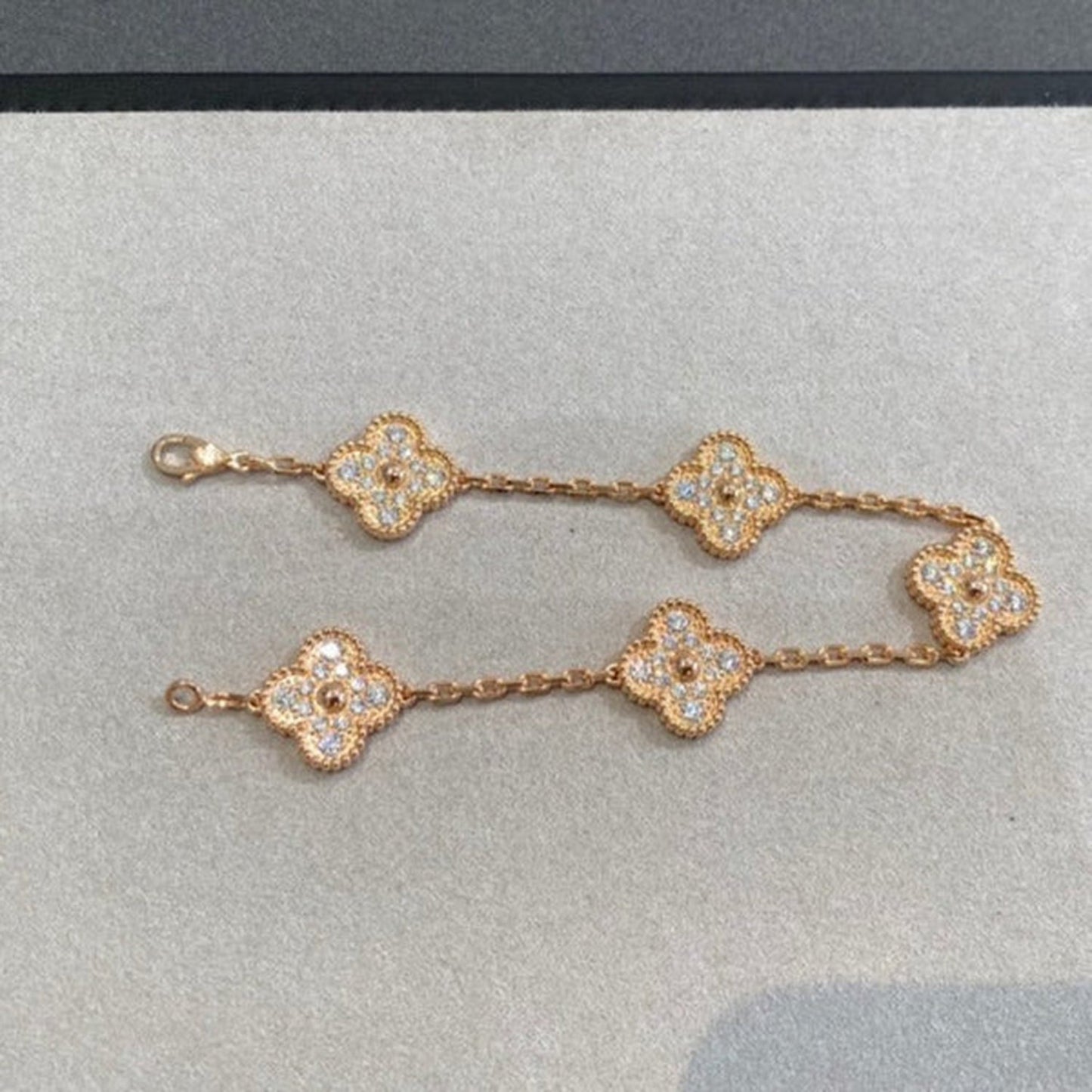 [Loran]LUCKY CLOVER 5-MOTIF BRACELET - FULL-DIAMOND