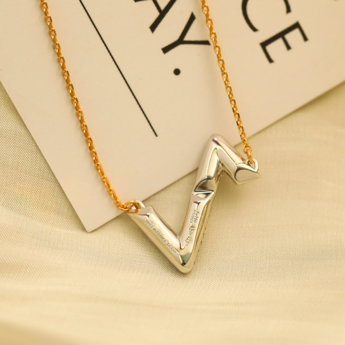 [Loran]VOLT SILVER DIAMOND PEDANT NECKLACE