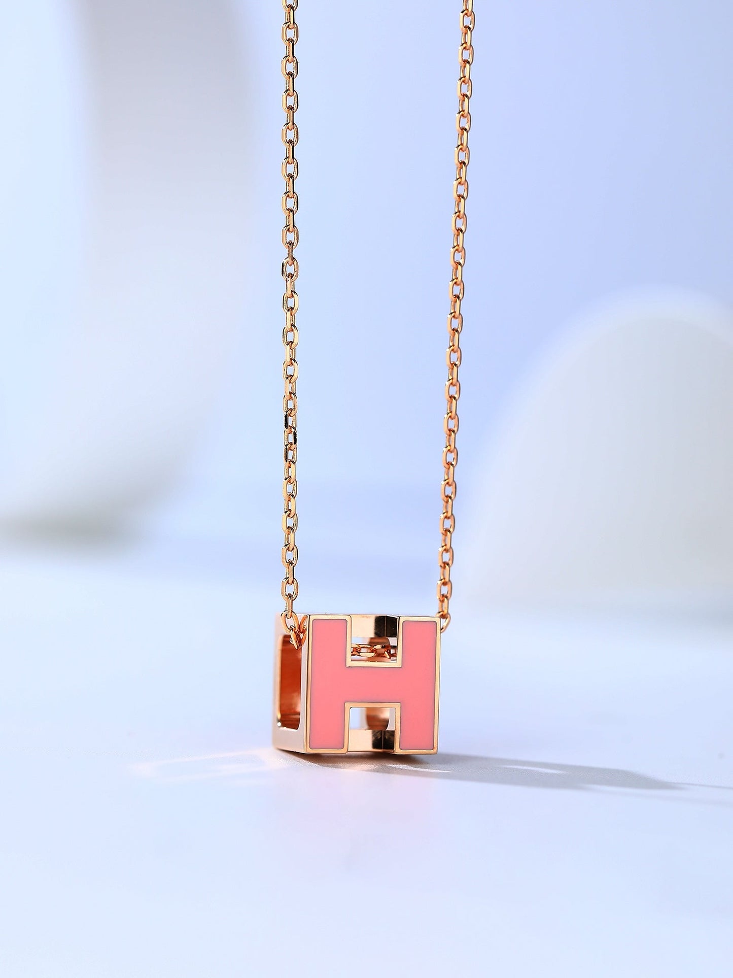 [Loran]H CAGE ROSE GOLD NECKLACE