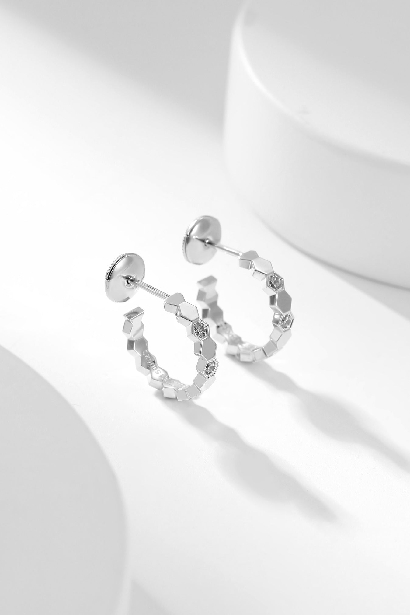 [Loran]BEE LOVE DIAMOND HOOP EARRINGS