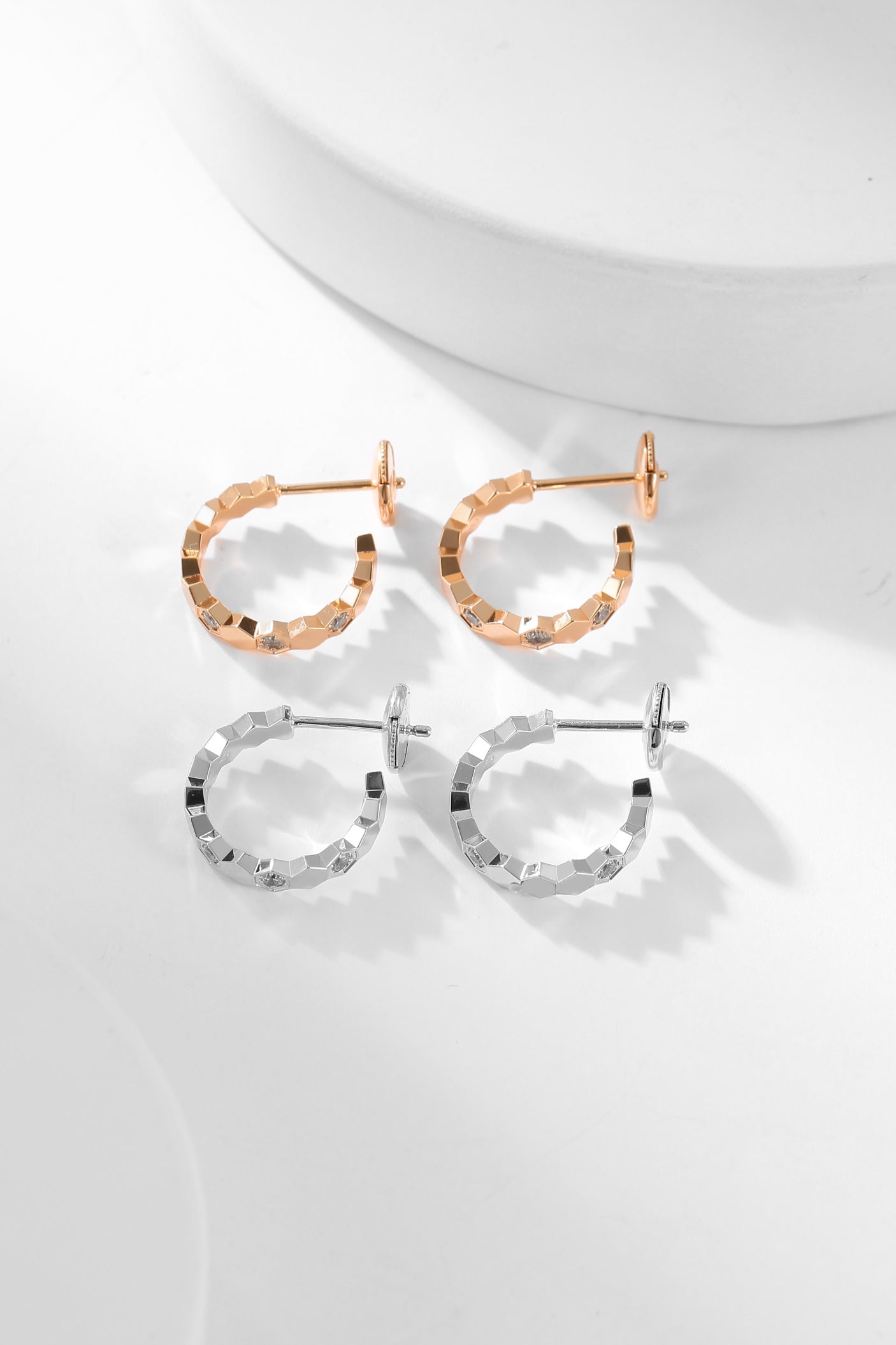 [Loran]BEE LOVE DIAMOND HOOP EARRINGS