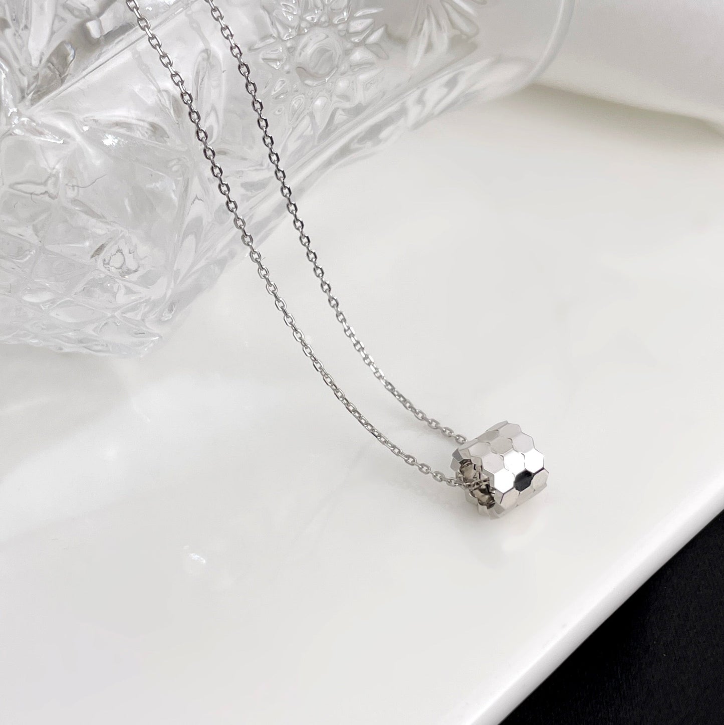 [Loran]BEE MINI NECKLACE