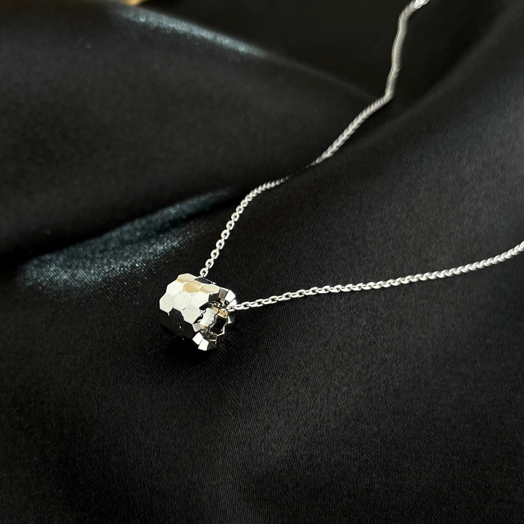 [Loran]BEE MINI NECKLACE