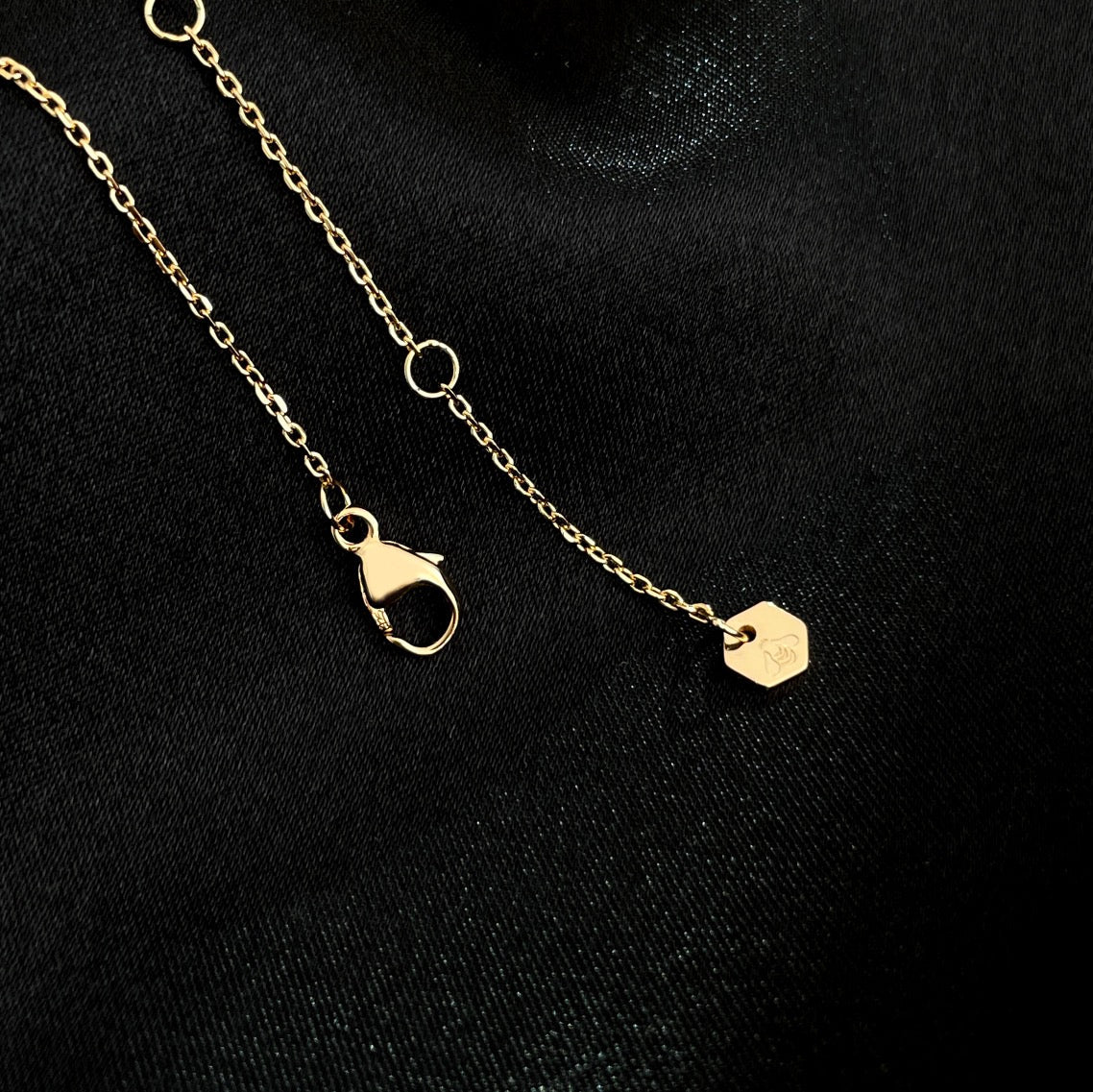 [Loran]BEE MINI NECKLACE