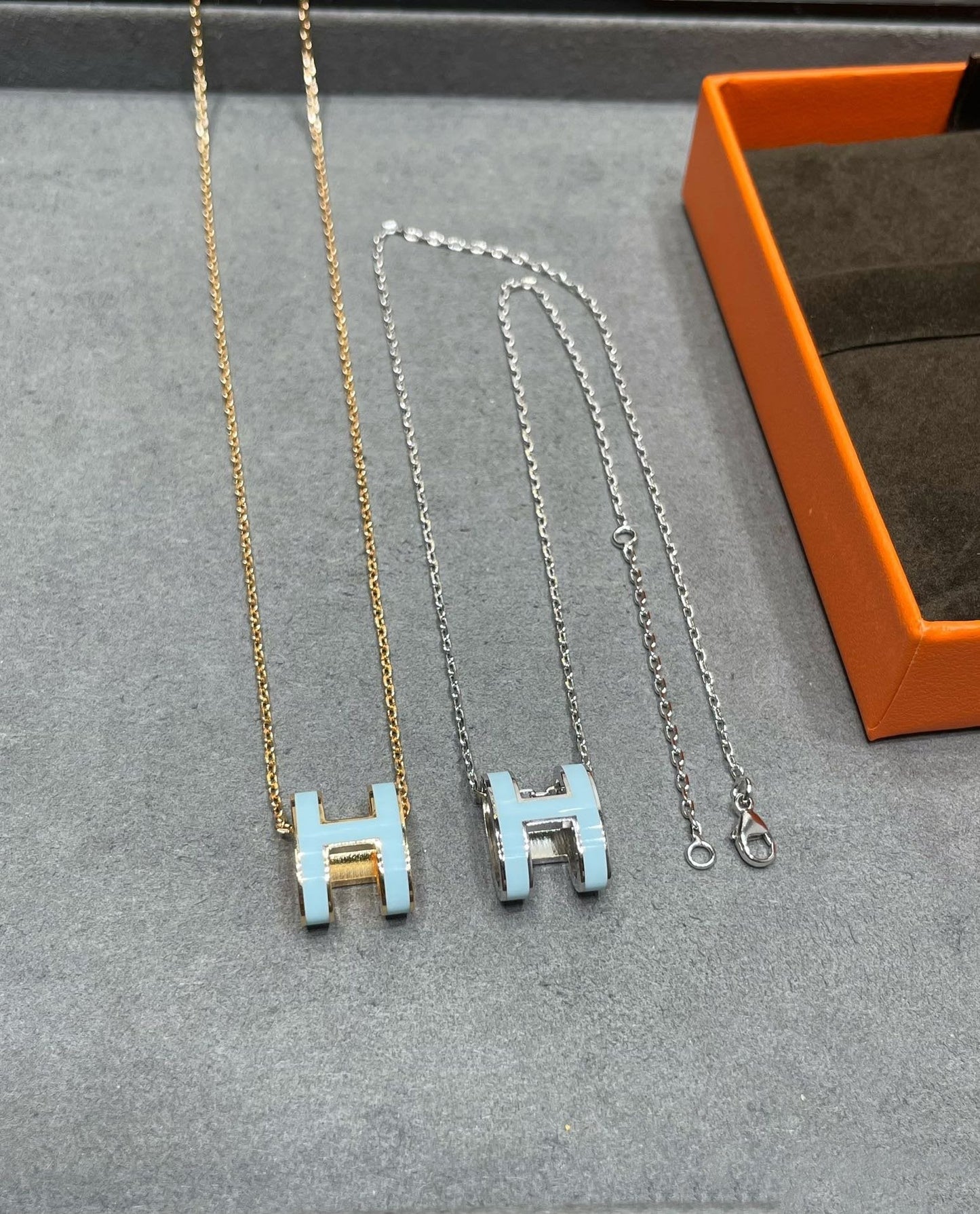 [Loran]POP H SKY BLUE NECKLACE