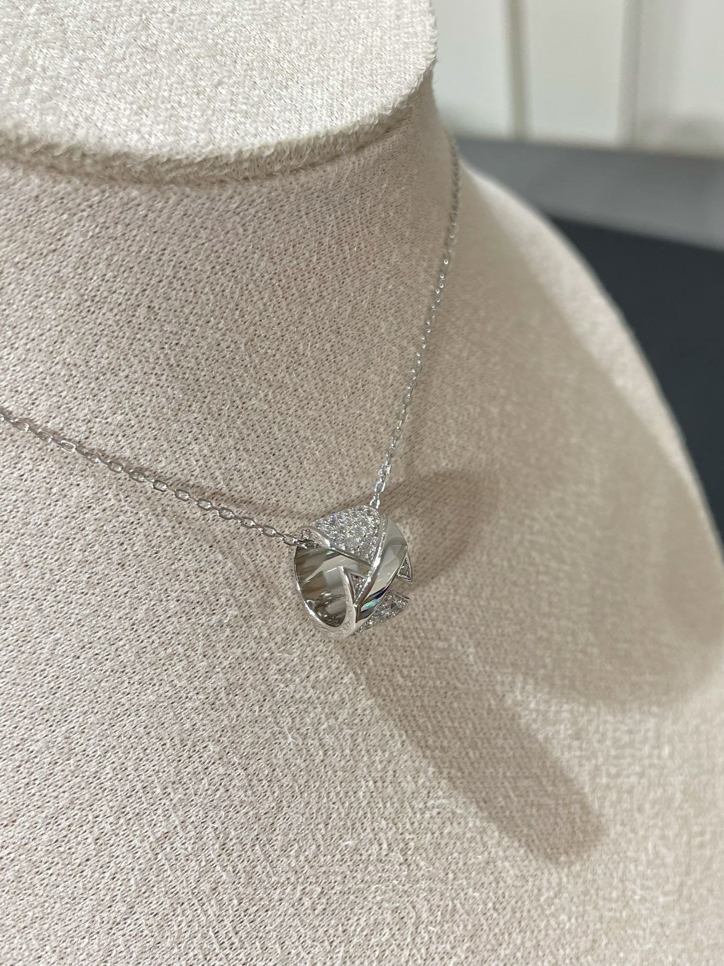 [Loran]LIENS EVIDENCE DIAMOND PAVED NECKLACE
