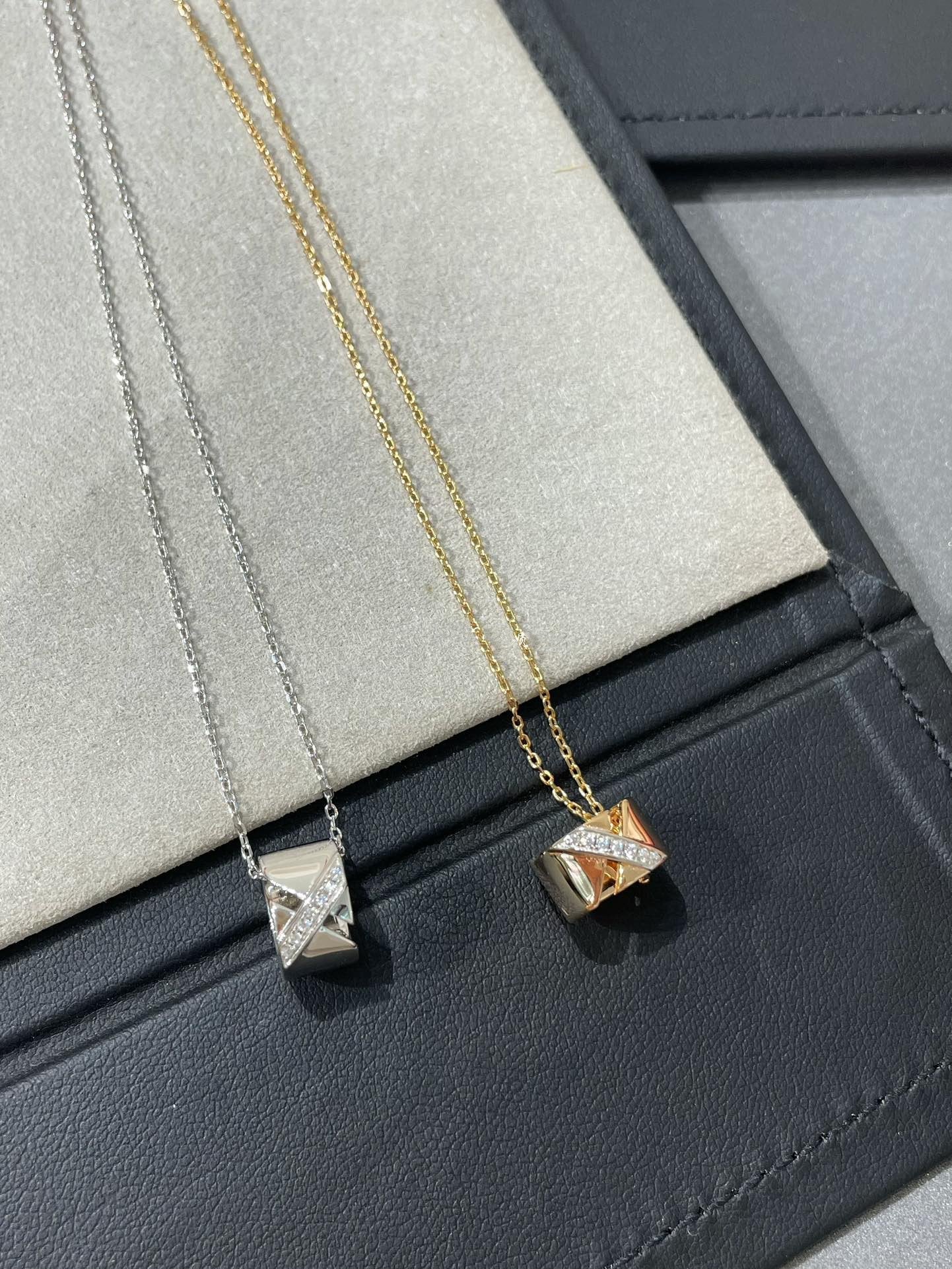 [Loran]LIENS EVIDENCE DIAMOND NECKLACE