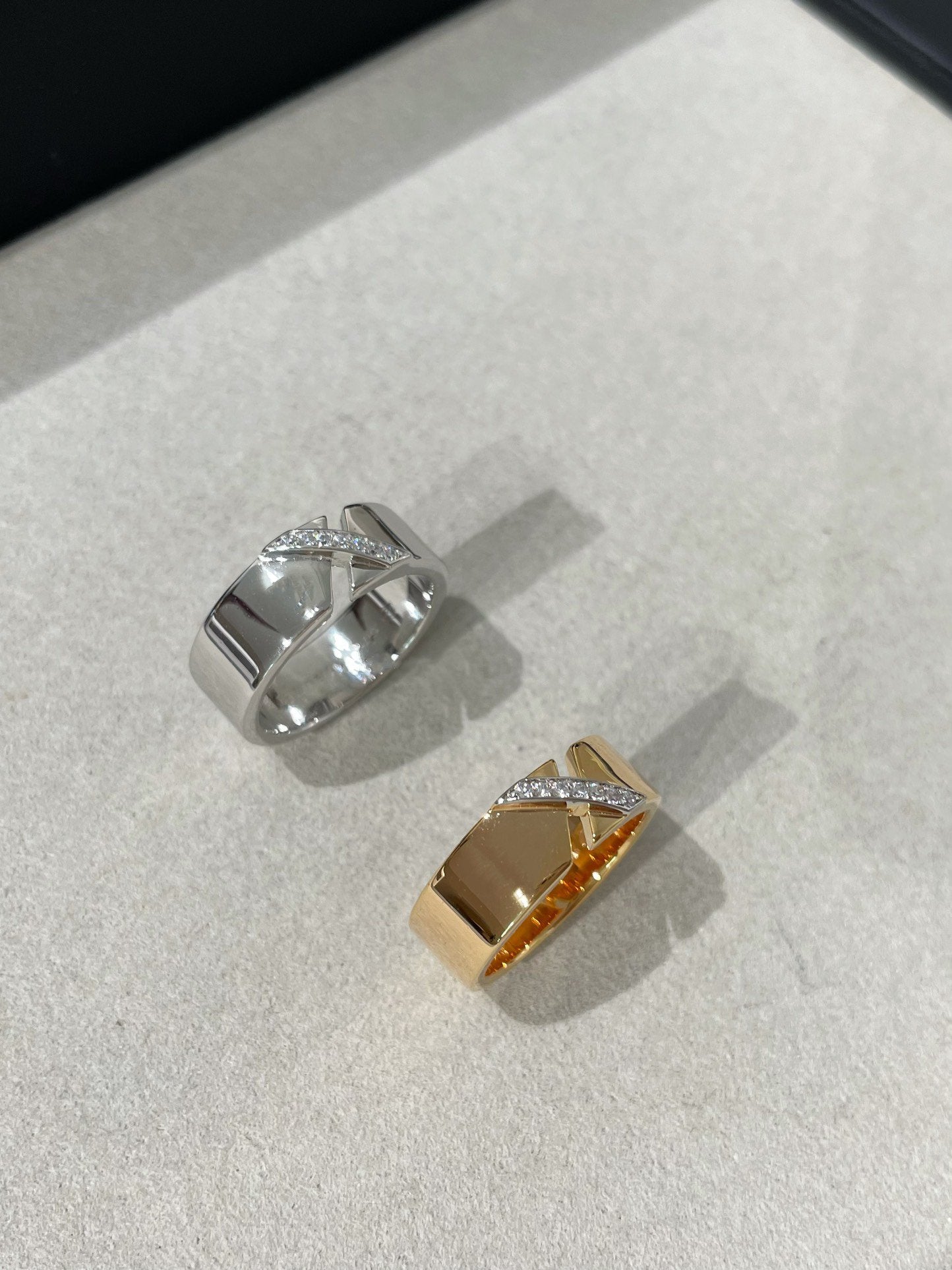 [Loran]LIENS EVIDENCE DIAOMOND RING
