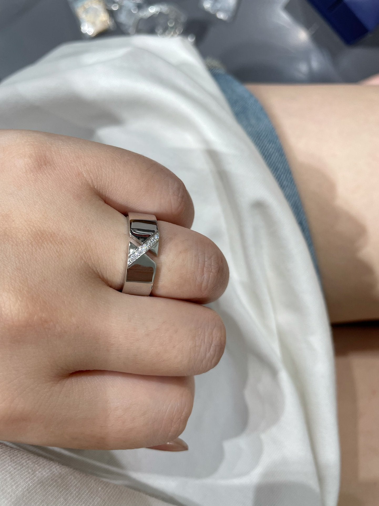 [Loran]LIENS EVIDENCE DIAOMOND RING