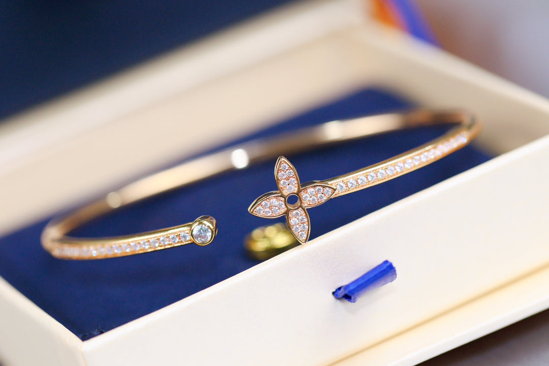 [Loran]IDYLLE ROSE GOLD OPEN BRACELET DIAMOND PAVED