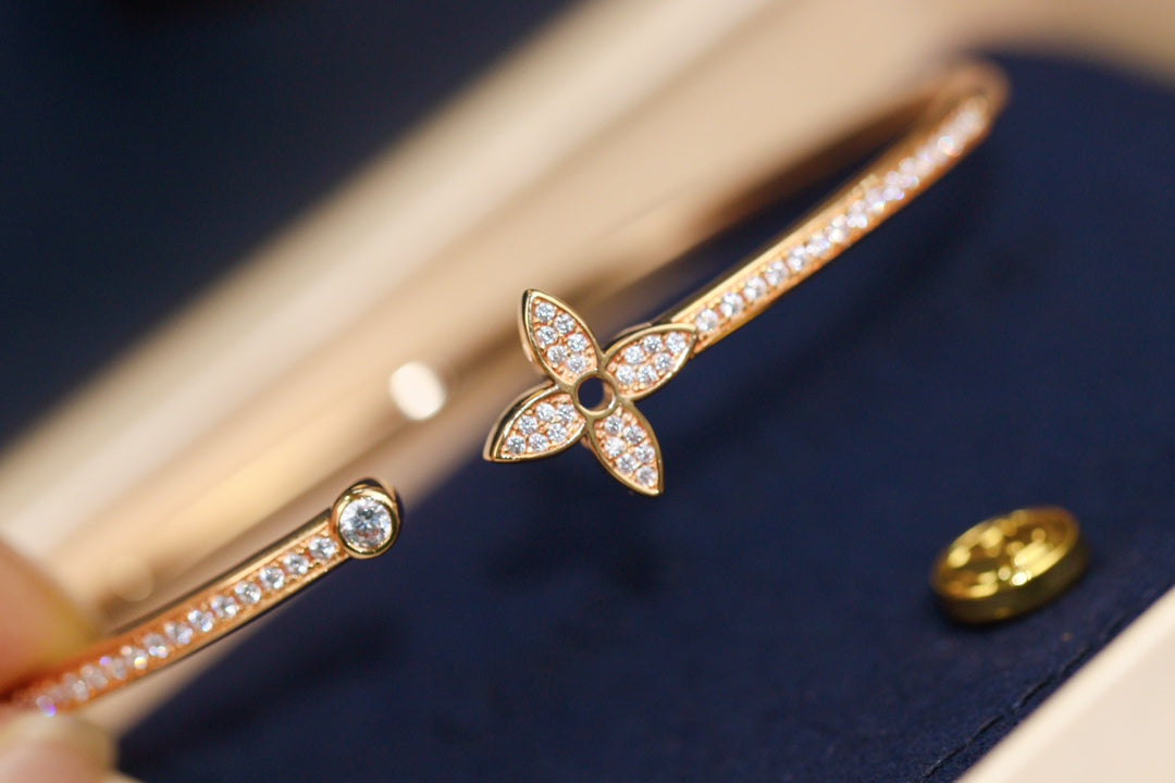 [Loran]IDYLLE ROSE GOLD OPEN BRACELET DIAMOND PAVED