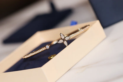 [Loran]IDYLLE GOLD OPEN BRACELET DIAMOND PAVED