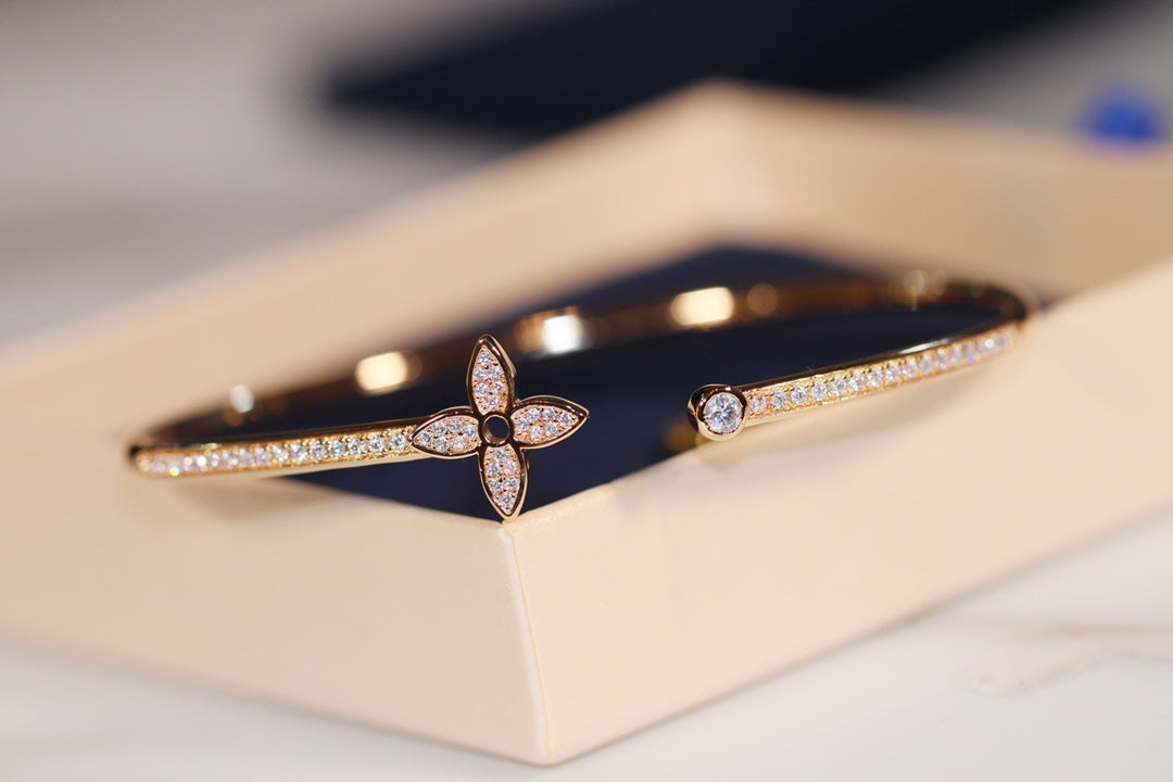 [Loran]IDYLLE GOLD OPEN BRACELET DIAMOND PAVED