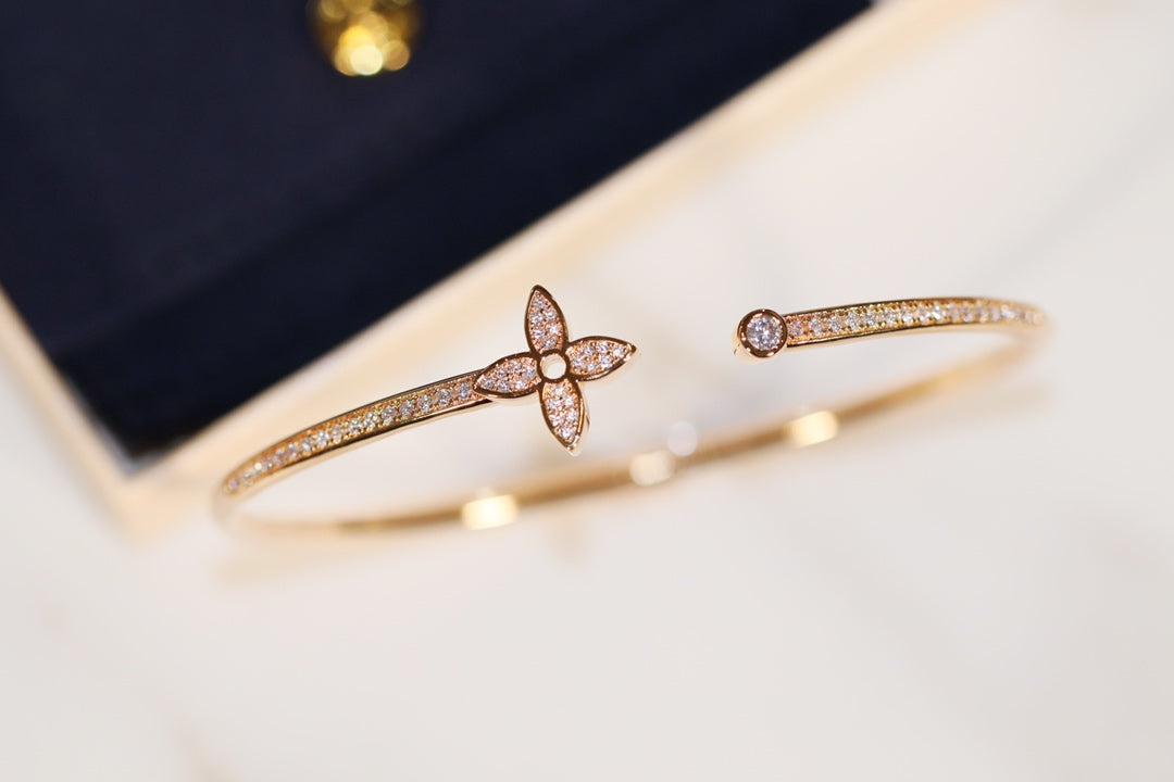 [Loran]IDYLLE GOLD OPEN BRACELET DIAMOND PAVED