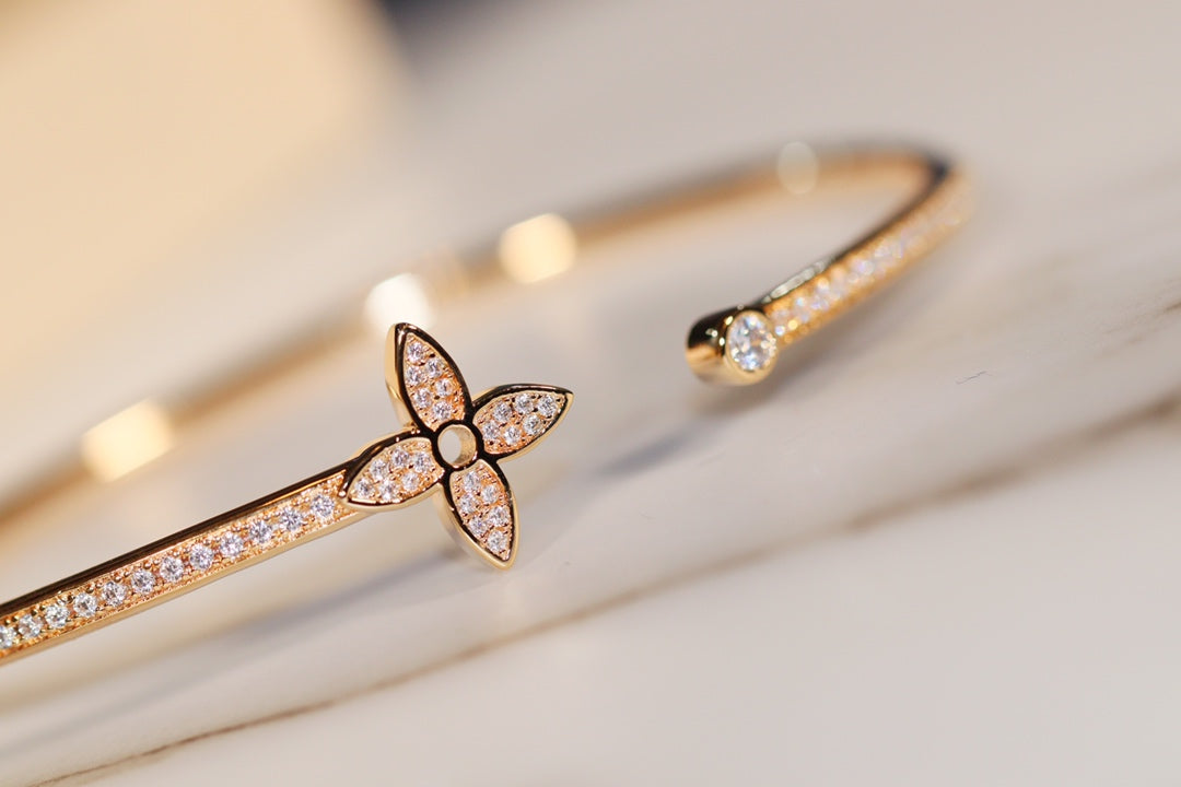[Loran]IDYLLE GOLD OPEN BRACELET DIAMOND PAVED