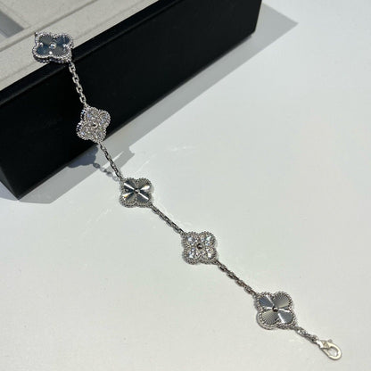 [Loran]LUCKY CLOVER 5-MOTIF BRACELET - LASER COLLECTION