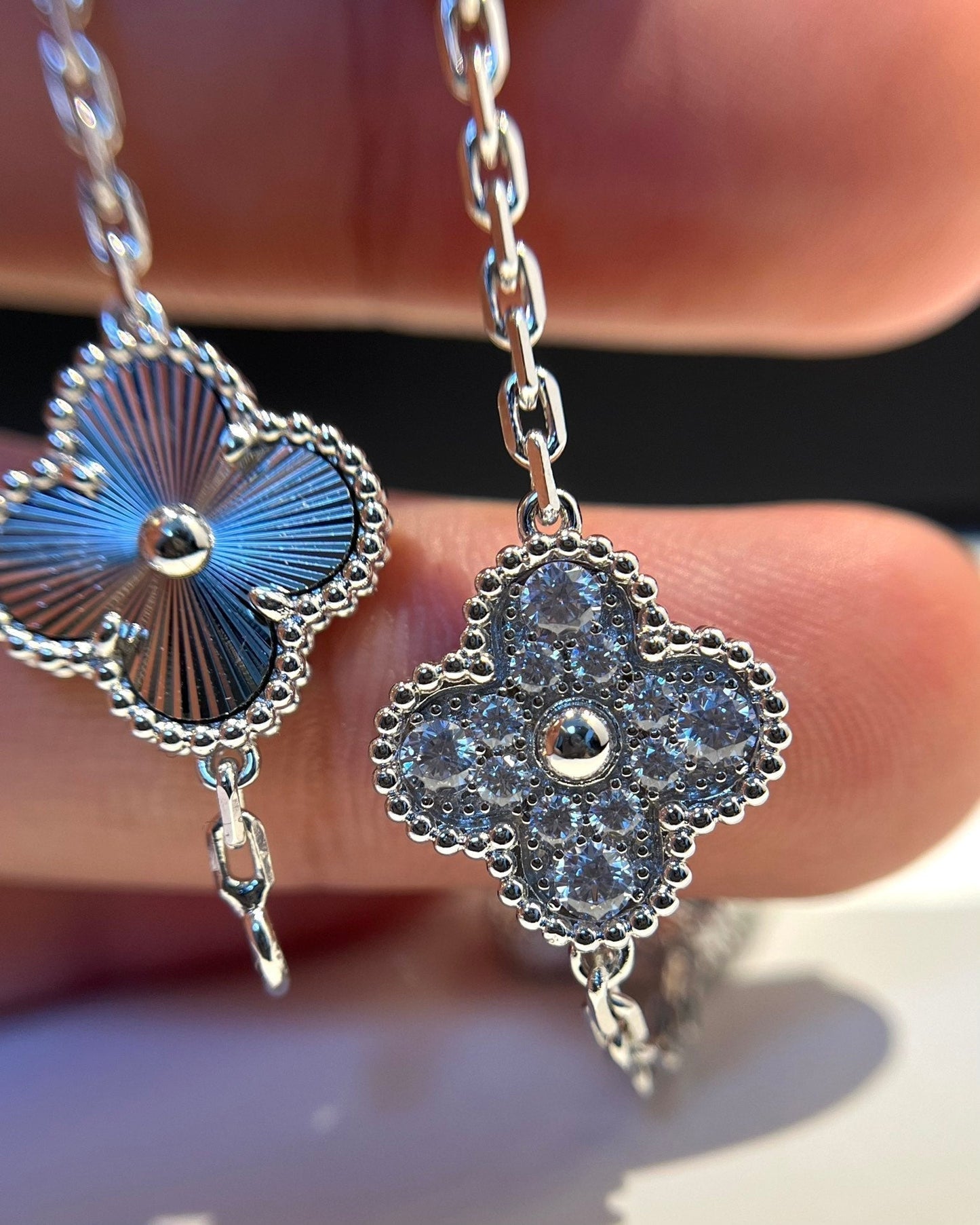 [Loran]LUCKY CLOVER 5-MOTIF BRACELET - LASER COLLECTION