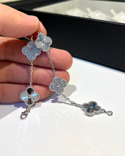 [Loran]LUCKY CLOVER 5-MOTIF BRACELET - LASER COLLECTION