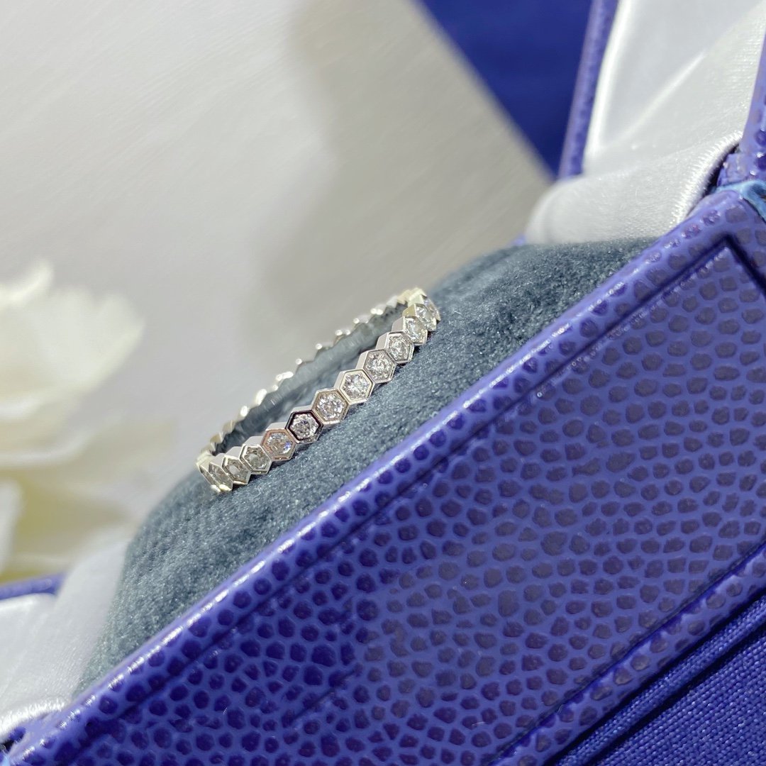 [Loran]BEE LOVE DIAMOND PAVED SMALL RING