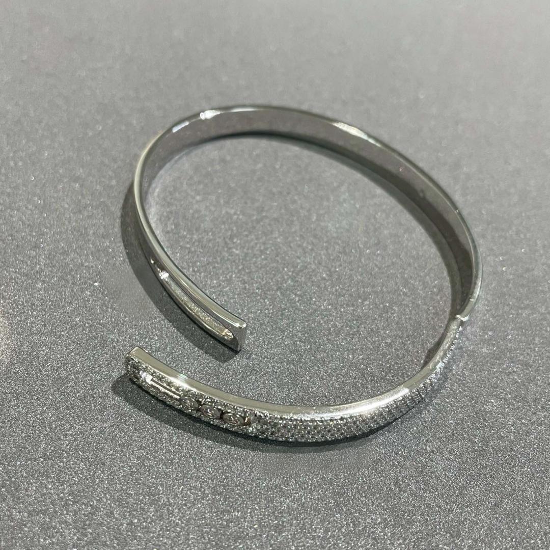 [Loran]MOVE NOA PAVÉ DIAMOND BANGLE BRACELET