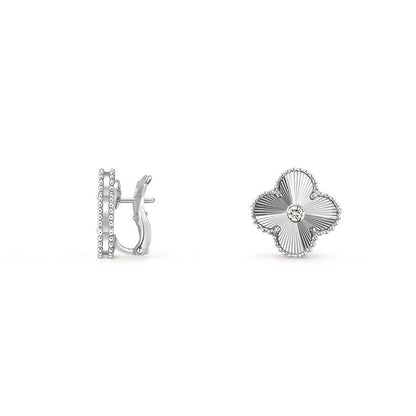 [Loran]15MM CLOVER FLOWER STUD EARRINGS DIAMOND-WHITE GOLD COLLECTION