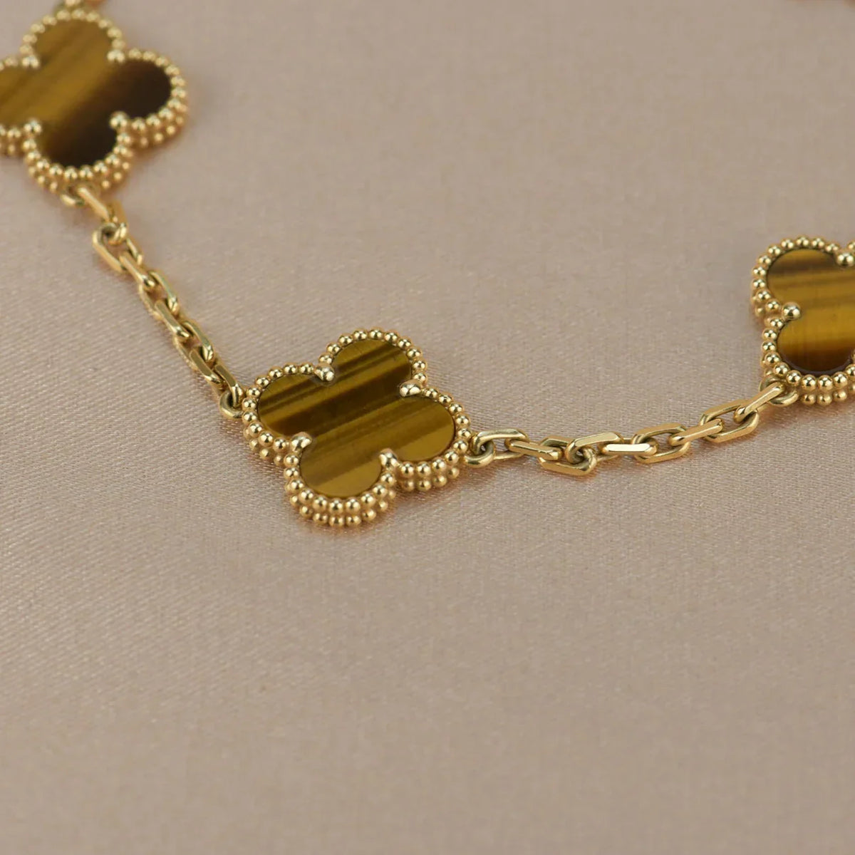 [Loran]LUCKY CLOVER 5-MOTIF BRACELET -  TIGER’S EYE COLLECTION