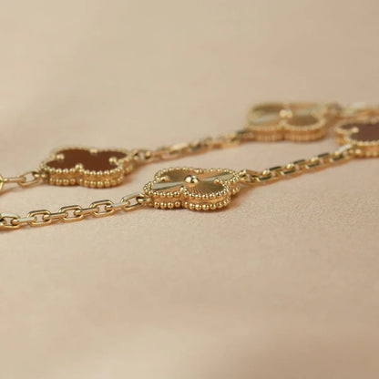 [Loran]LUCKY CLOVER 5-MOTIF BRACELET - RED CARNELIAN COLLECTION