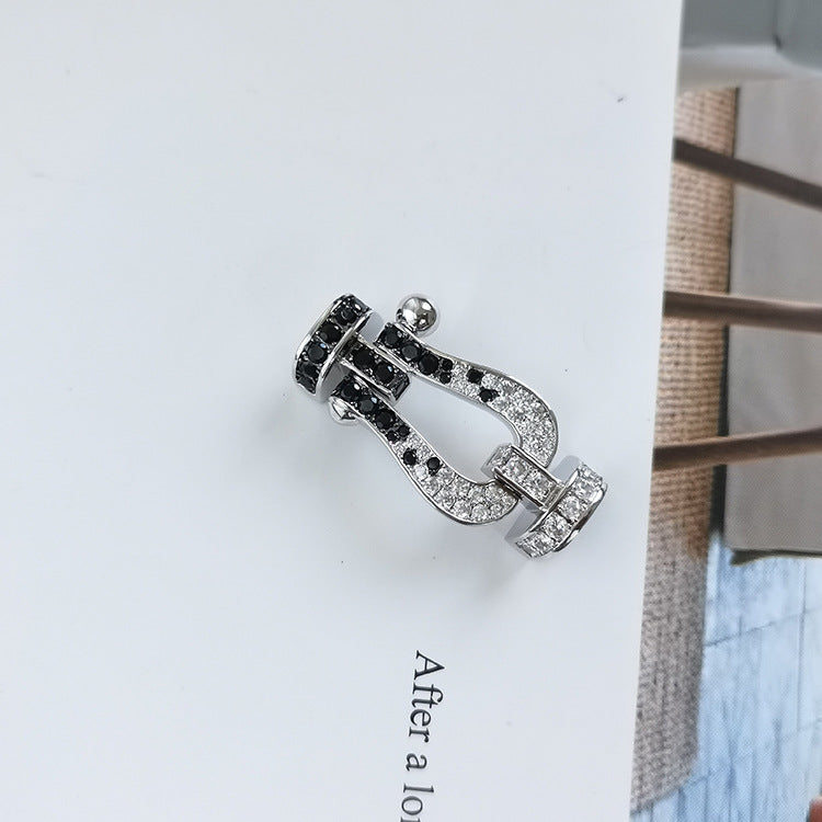 [Loran]FORCE LARGE HORSESHOE BLACK & WHITE DIAMOND BRACELET - WHITE GOLD