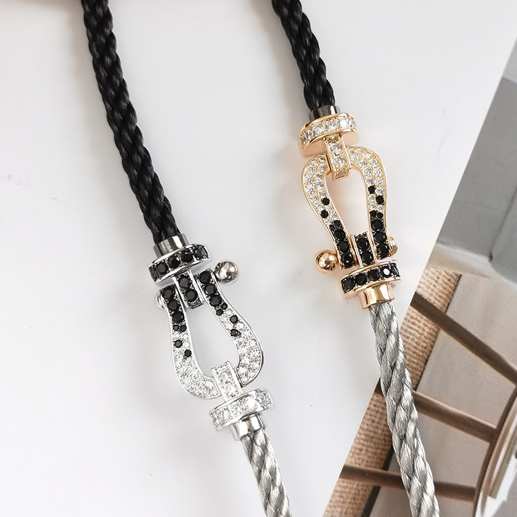 [Loran]FORCE LARGE HORSESHOE BLACK & WHITE DIAMOND BRACELET - WHITE GOLD