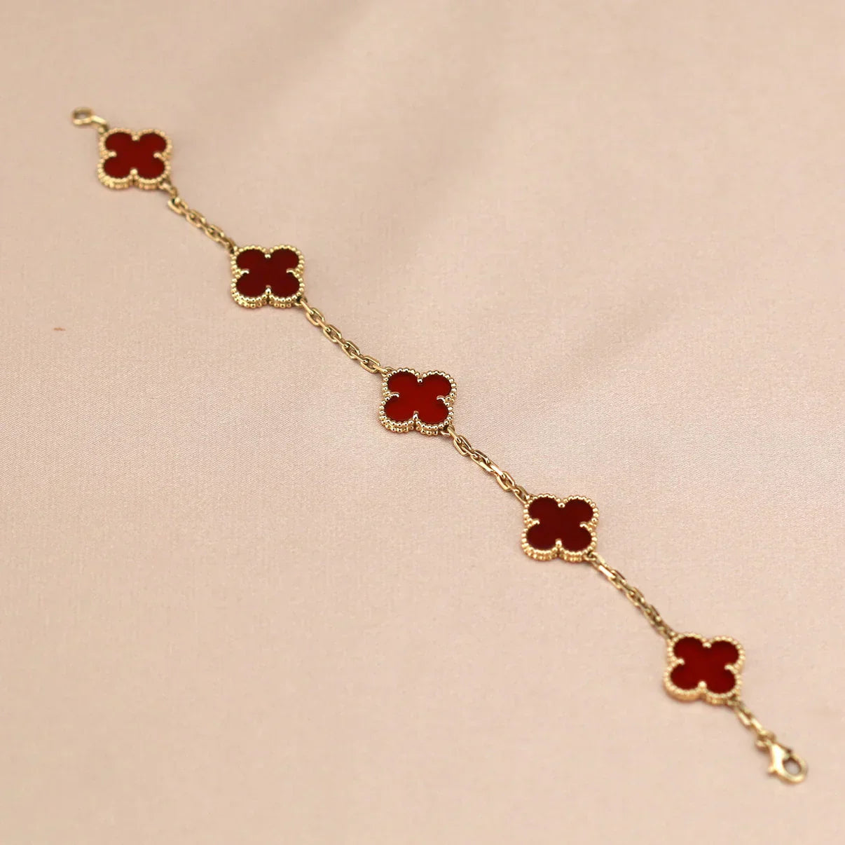 [Loran]LUCKY CLOVER 5-MOTIF BRACELET - RED CARNELIAN COLLECTION
