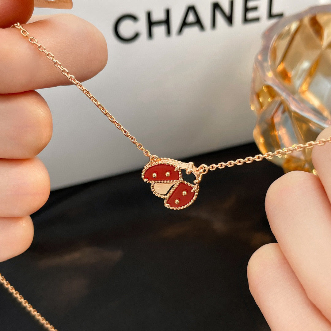 [Loran]LUCKY CARNELIAN LADYBUG CHARM NECKLACE