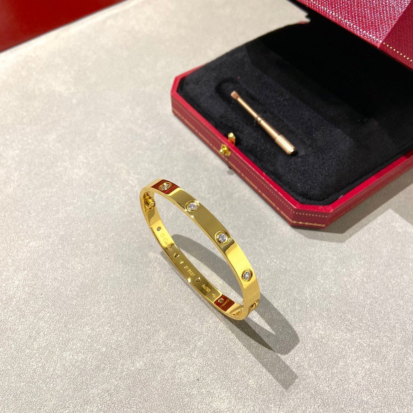 [Loran]CLASSIC 6.1MM LOVE BANGLE - 10-DIAMOND