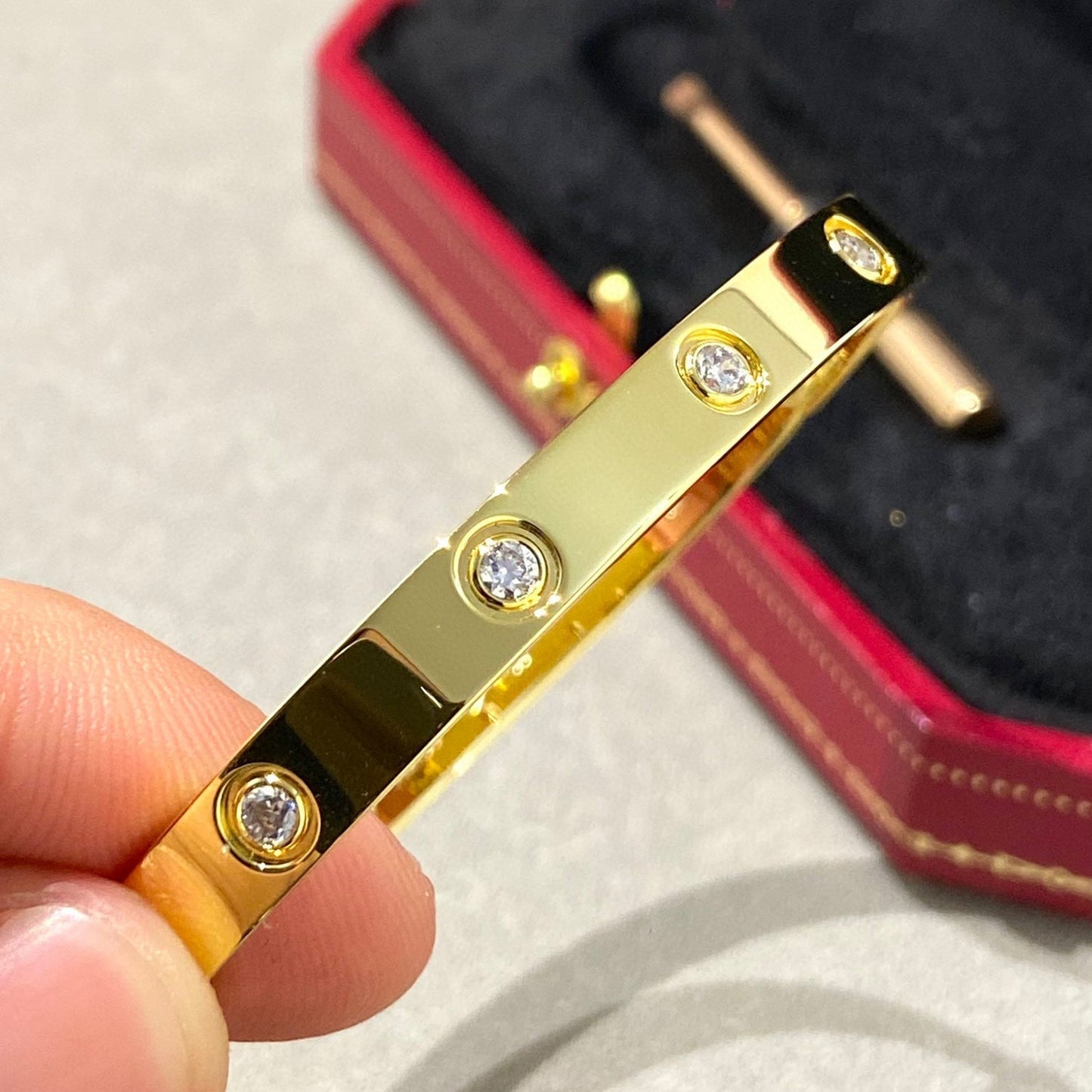 [Loran]CLASSIC 6.1MM LOVE BANGLE - 10-DIAMOND