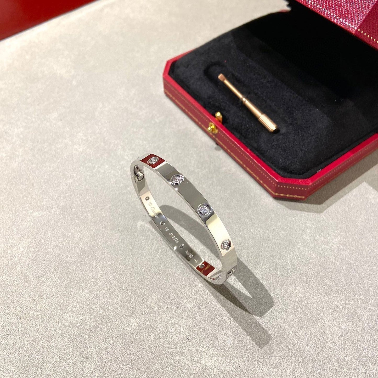 [Loran]CLASSIC 6.1MM LOVE BANGLE - 10-DIAMOND