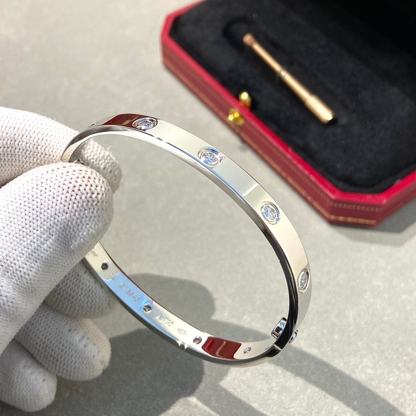 [Loran]CLASSIC 6.1MM LOVE BANGLE - 10-DIAMOND
