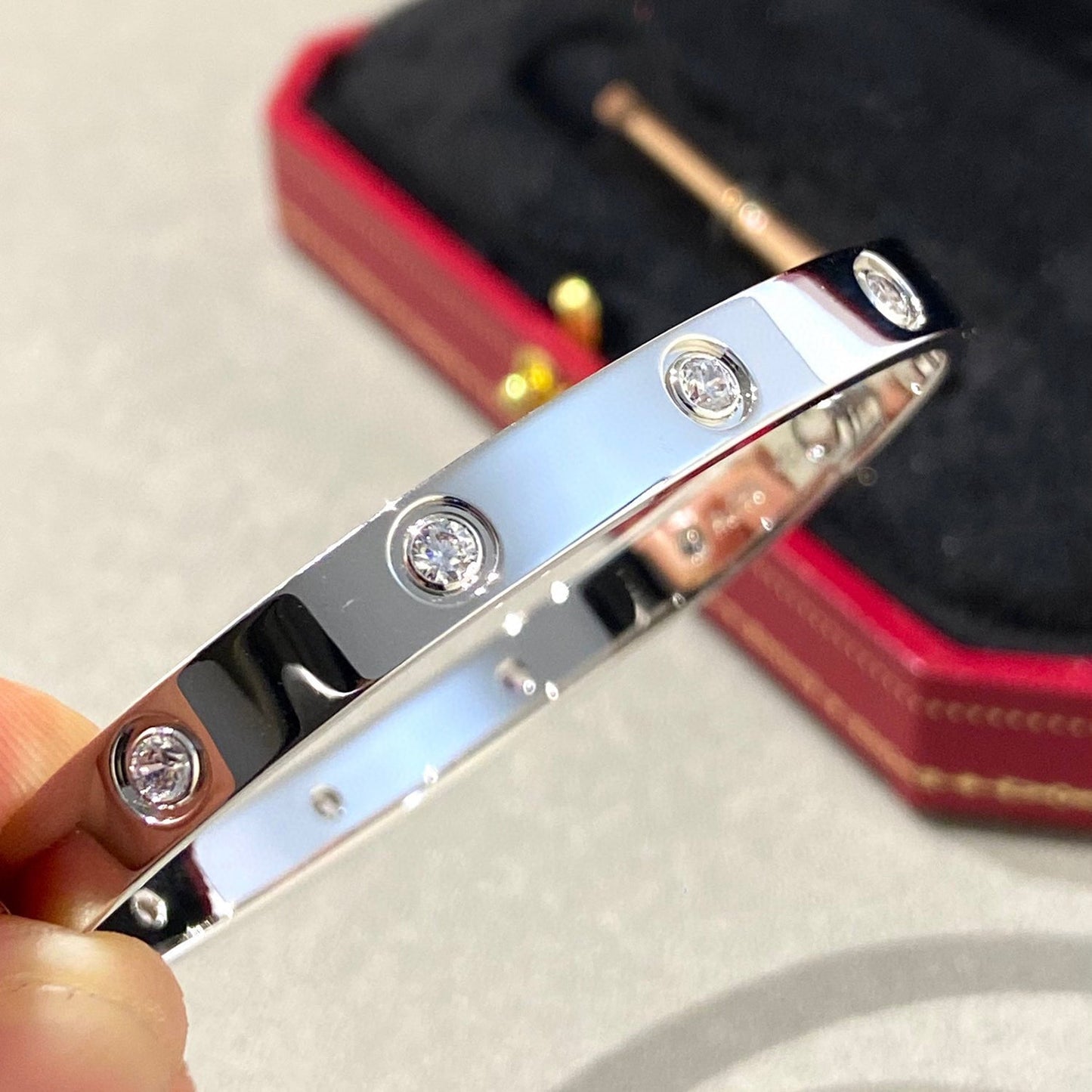 [Loran]CLASSIC 6.1MM LOVE BANGLE - 10-DIAMOND