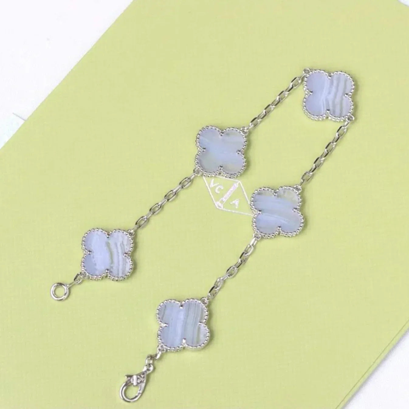[Loran]LUCKY CLOVER 5-MOTIF BRACELET - PURPLE CHALCEDONY COLLECTION