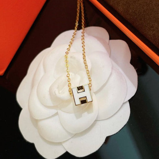 [Loran]H WHITE SQUARE GOLD NECKLACE